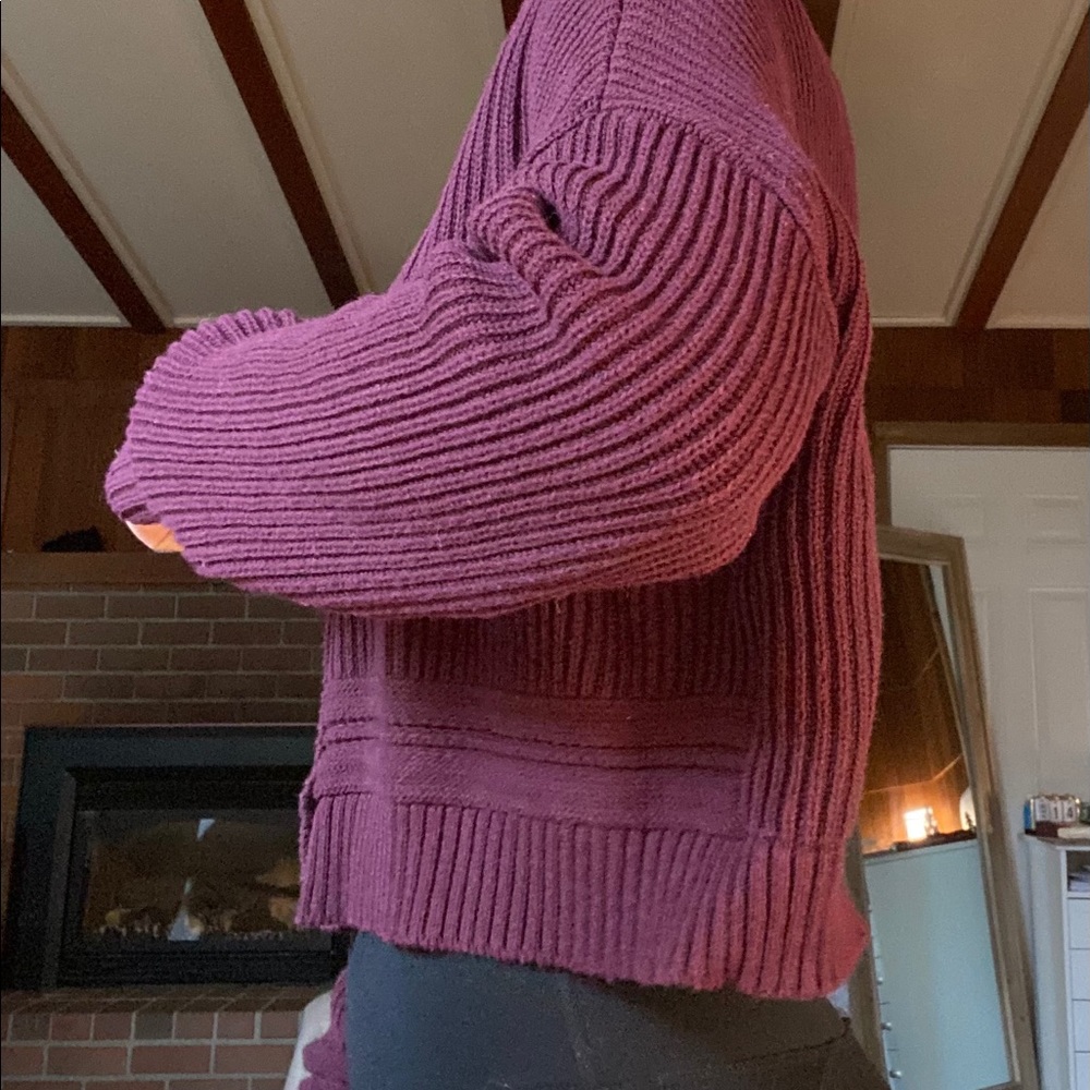 Sweater - Picture 2 of 7